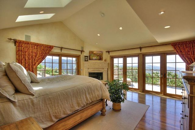 15668 Bohlman Road, Saratoga, CA 95070