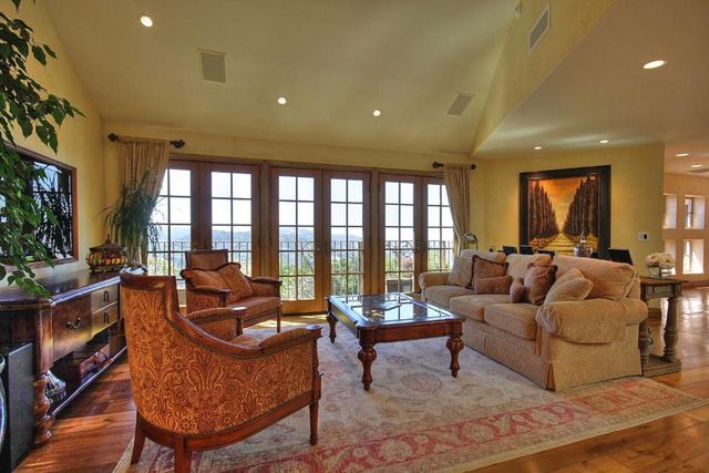 15668 Bohlman Road, Saratoga, CA 95070