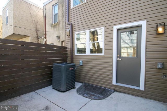 2213 WILDER ST, Philadelphia, PA 19146