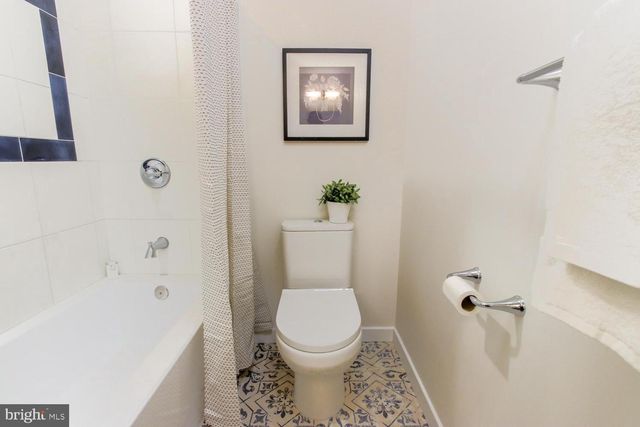 2213 WILDER ST, Philadelphia, PA 19146