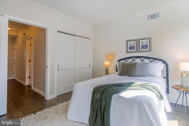 2213 WILDER ST, Philadelphia, PA 19146