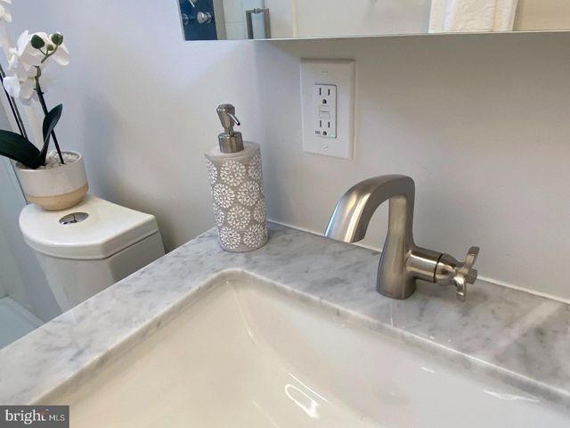 2213 WILDER ST, Philadelphia, PA 19146