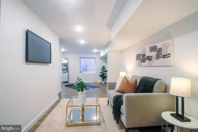 2213 WILDER ST, Philadelphia, PA 19146