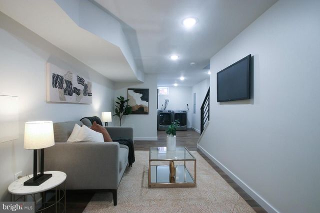 2213 WILDER ST, Philadelphia, PA 19146