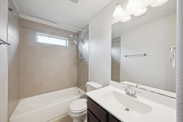 5156 Echo Falls Drive, Alvin, TX 77511