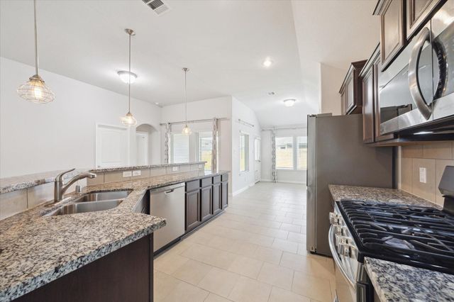 5156 Echo Falls Drive, Alvin, TX 77511