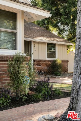 14212 Leadwell Street, Van Nuys, CA 91405