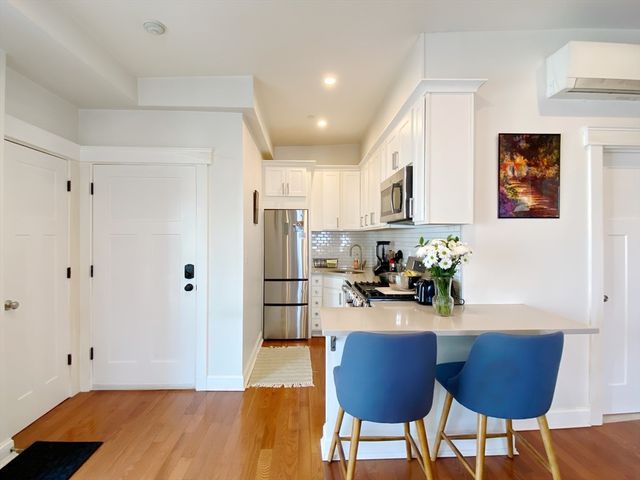 108-110 Webster Street 2R, Boston, MA 02128