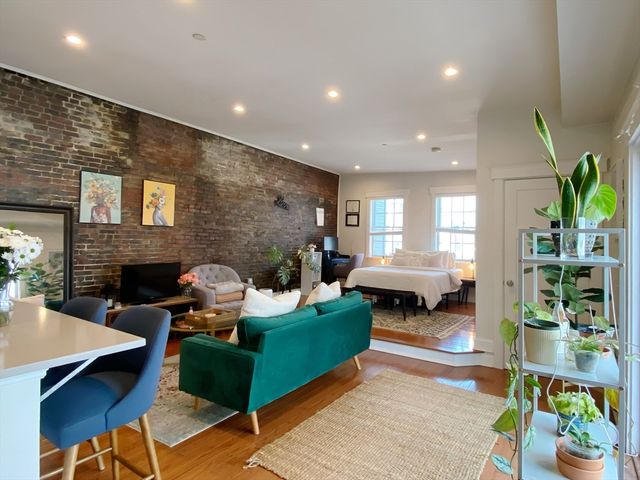 108-110 Webster Street 2R, Boston, MA 02128