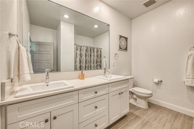 1817 N Phillip, Clovis, CA 93619