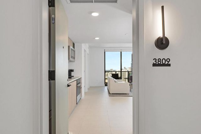 601 NE 1st Avenue 3809, Miami, FL 33132