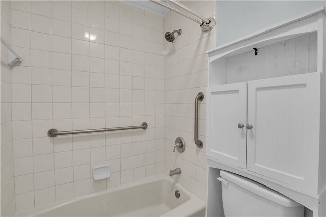 213 Magnolia Ave, St Simons Island, GA 31522