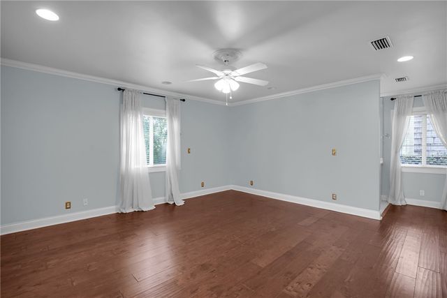 213 Magnolia Ave, St Simons Island, GA 31522