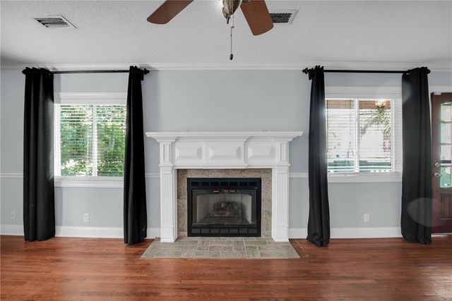 213 Magnolia Ave, St Simons Island, GA 31522