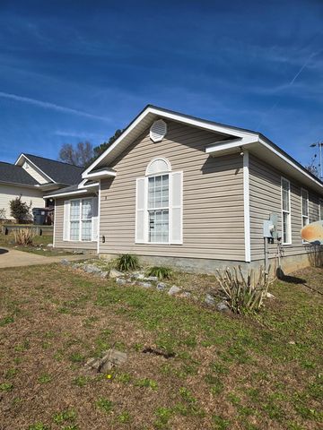 9 Lexington Circle, Phenix City, AL 36869