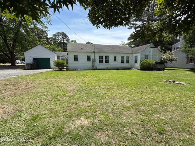 617 N Church St. Street, Mount Olive, NC 28365