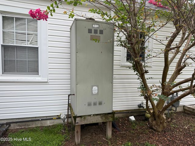 617 N Church St. Street, Mount Olive, NC 28365