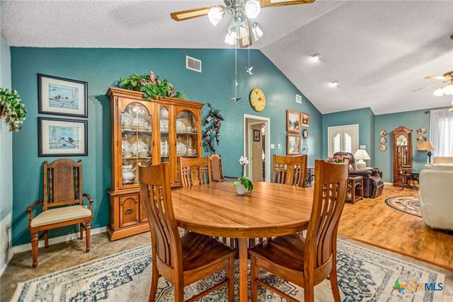 540 Royal Road, Port Lavaca, TX 77979