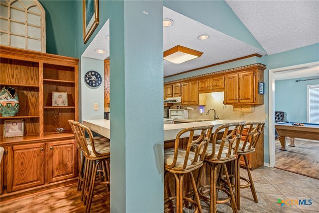 540 Royal Road, Port Lavaca, TX 77979