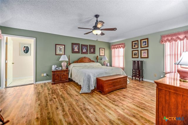 540 Royal Road, Port Lavaca, TX 77979