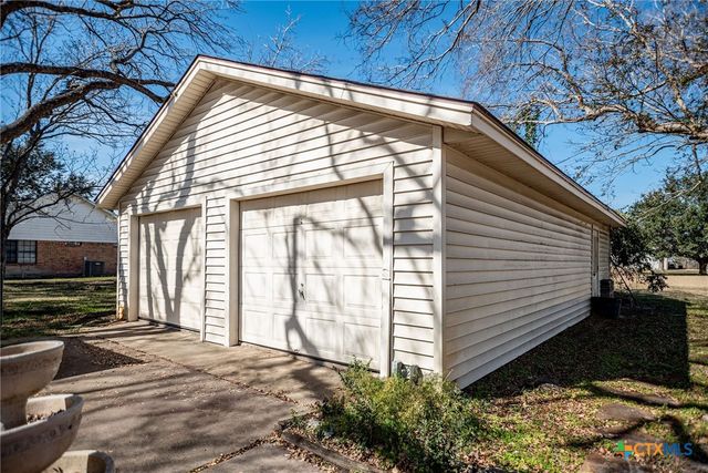 540 Royal Road, Port Lavaca, TX 77979