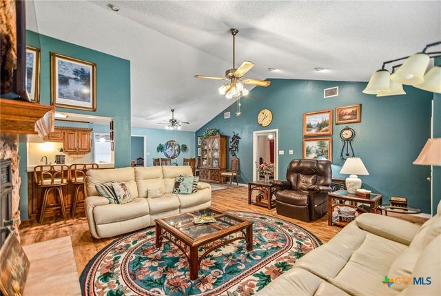 540 Royal Road, Port Lavaca, TX 77979