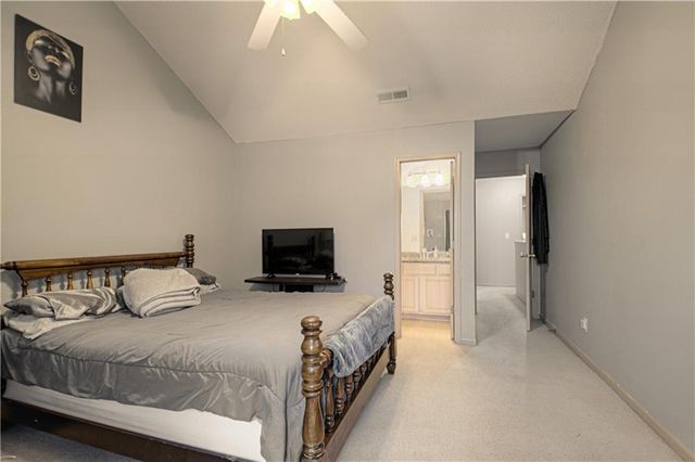 10631 E 46th Terrace, Kansas City, MO 64133