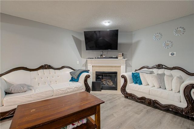 10631 E 46th Terrace, Kansas City, MO 64133