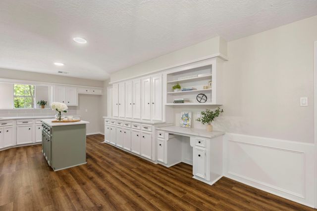 18 Mayfair Grove Court, The Woodlands, TX 77381