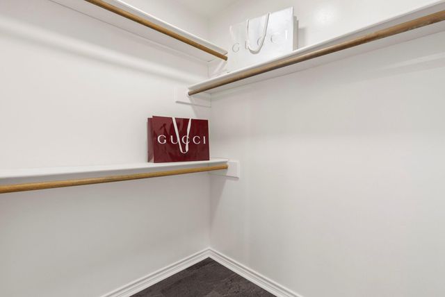 18 Mayfair Grove Court, The Woodlands, TX 77381