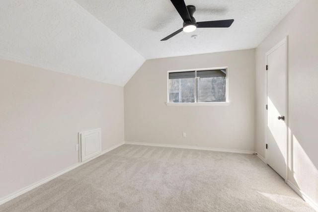 18 Mayfair Grove Court, The Woodlands, TX 77381