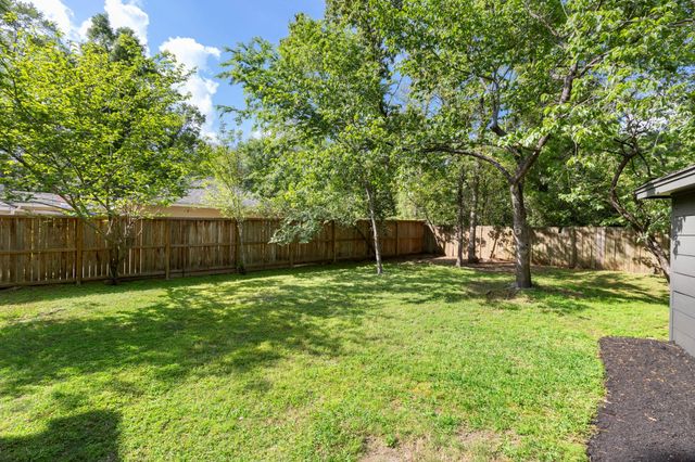 18 Mayfair Grove Court, The Woodlands, TX 77381