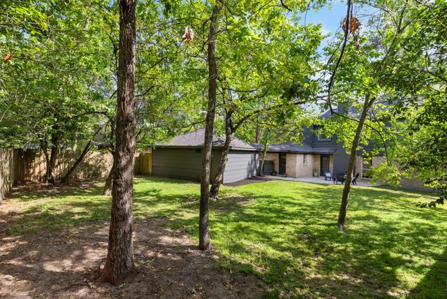 18 Mayfair Grove Court, The Woodlands, TX 77381