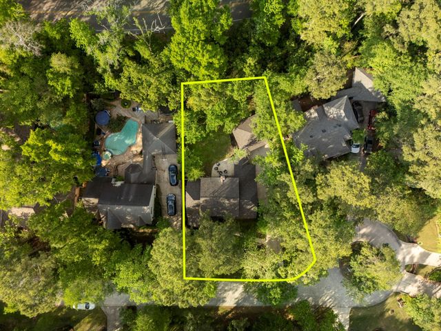 18 Mayfair Grove Court, The Woodlands, TX 77381