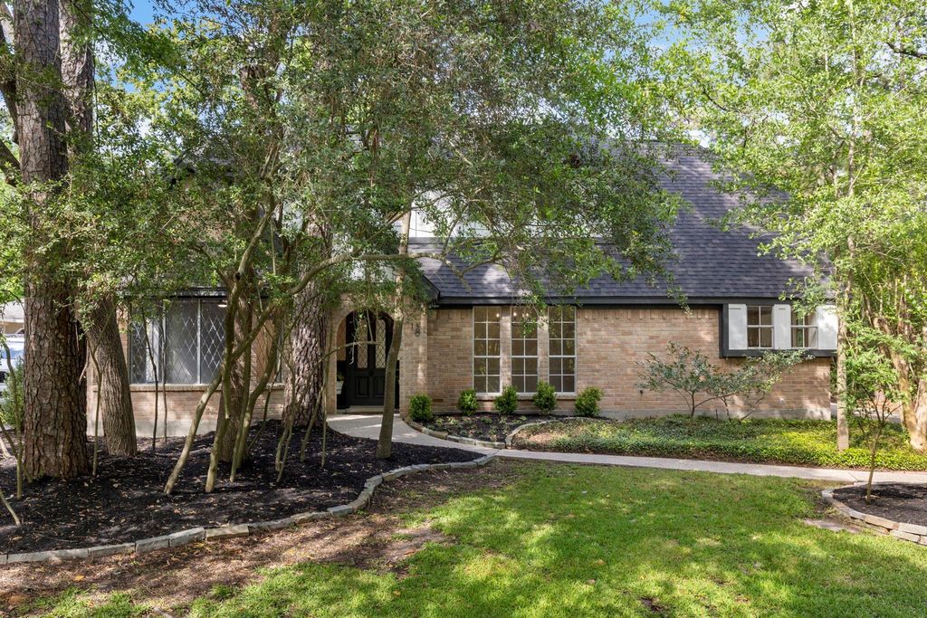 18 Mayfair Grove Court, The Woodlands, TX 77381