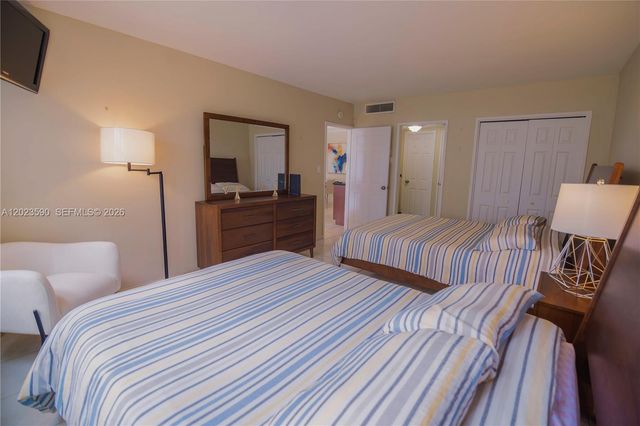 5151 Collins Ave 428, Miami Beach, FL 33140