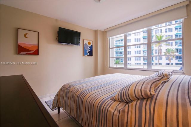 5151 Collins Ave 428, Miami Beach, FL 33140