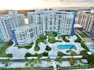 5151 Collins Ave 428, Miami Beach, FL 33140