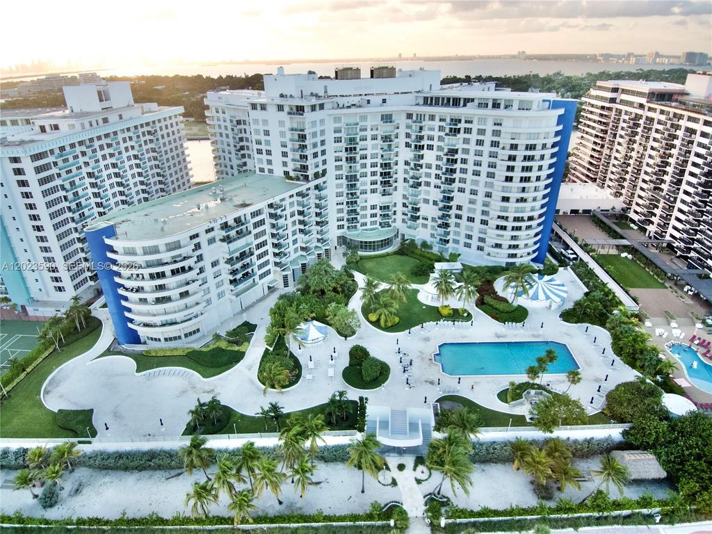 5151 Collins Ave 428, Miami Beach, FL 33140