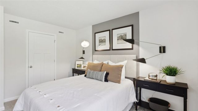 136 Smith Lane, Chippewa Twp, PA 15010