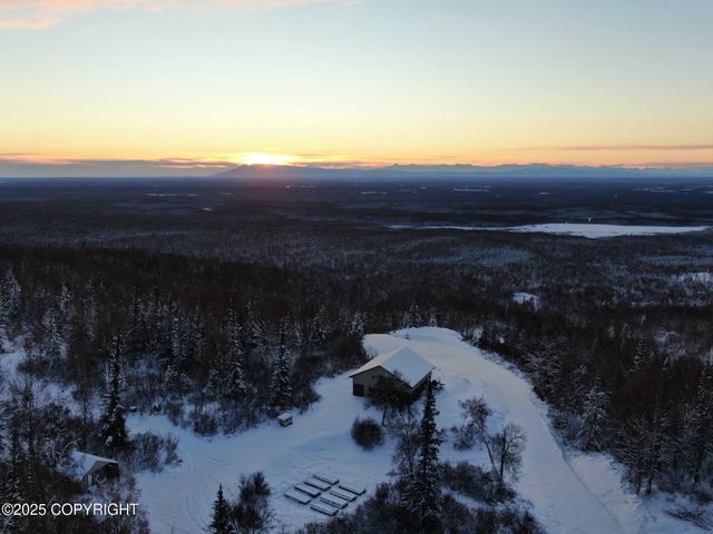 15561 W Willa's Way, Willow, AK 99688