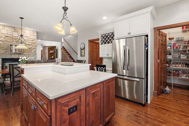 19257 Beaver Creek Lane, Mokena, IL 60448