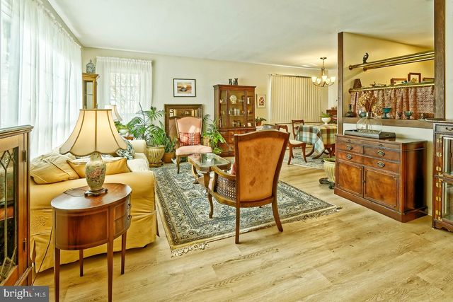 103 BUCKINGHAM DR, Southampton, NJ 08088