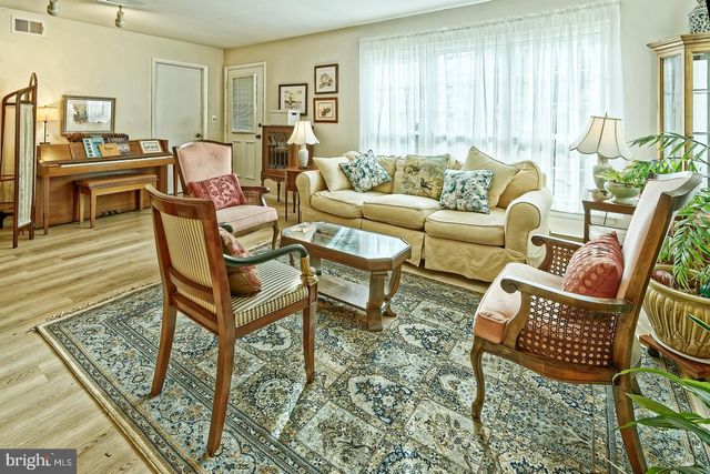 103 BUCKINGHAM DR, Southampton, NJ 08088