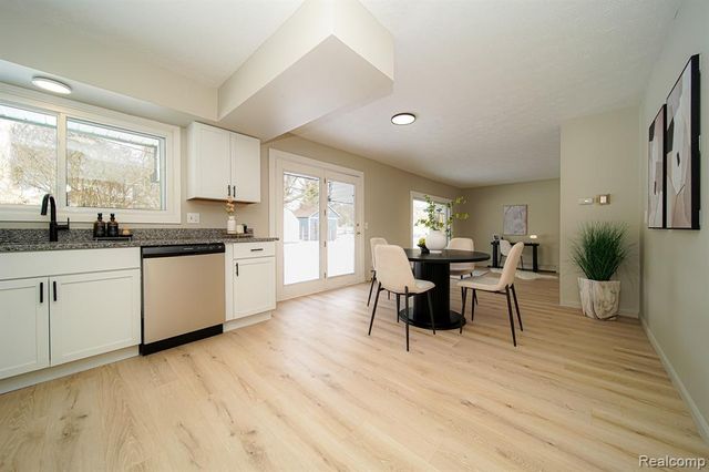 6578 Greene Haven Drive, Clarkston, MI 48348