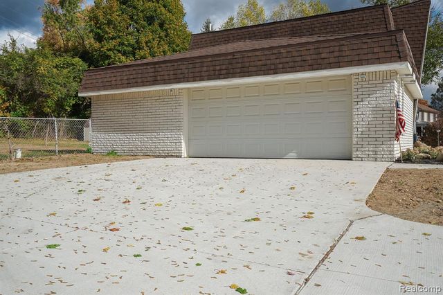 6578 Greene Haven Drive, Clarkston, MI 48348