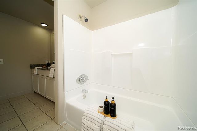 6578 Greene Haven Drive, Clarkston, MI 48348