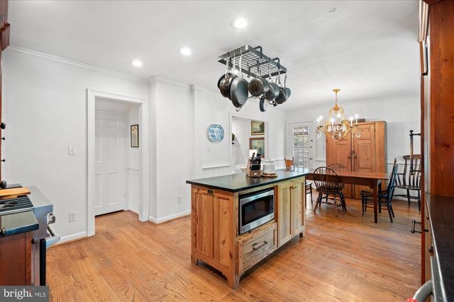 6422 BOULEVARD VW, Alexandria, VA 22307