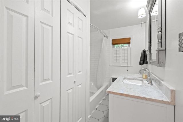 6422 BOULEVARD VW, Alexandria, VA 22307