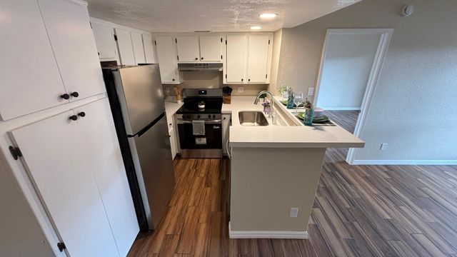 3601 W Tierra Buena Lane Unit 155, Phoenix, AZ 85053